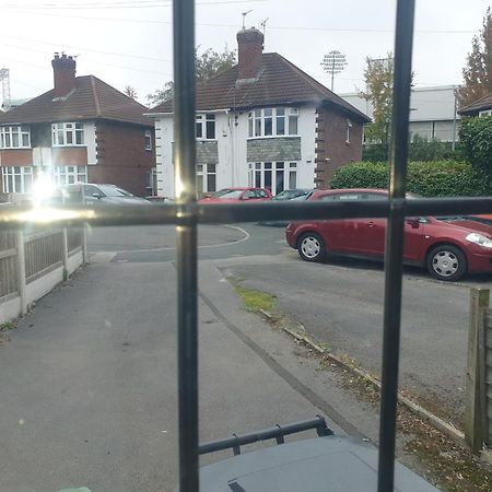 Mother-In-Law Guest House Hotel Leeds Leeds  Extérieur photo