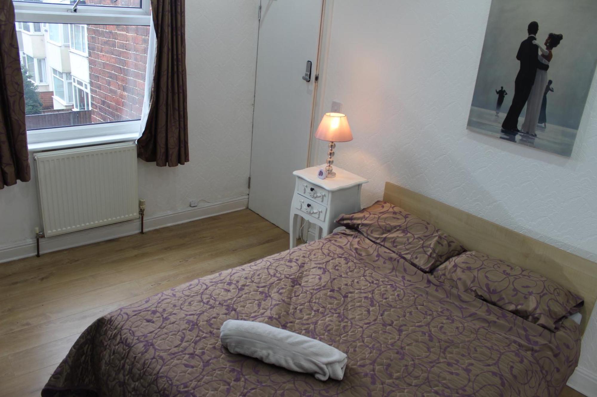 Mother-In-Law Guest House Hotel Leeds Leeds  Extérieur photo