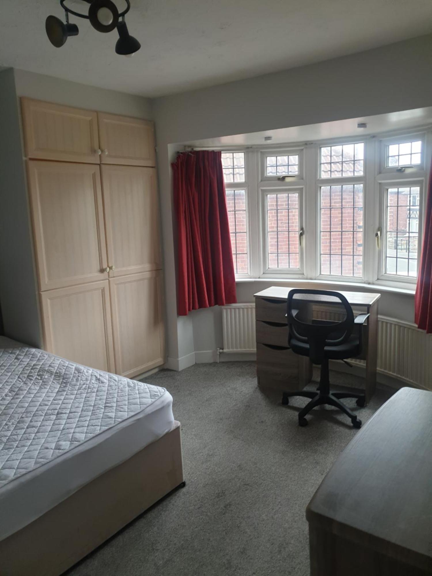 Mother-In-Law Guest House Hotel Leeds Leeds  Extérieur photo