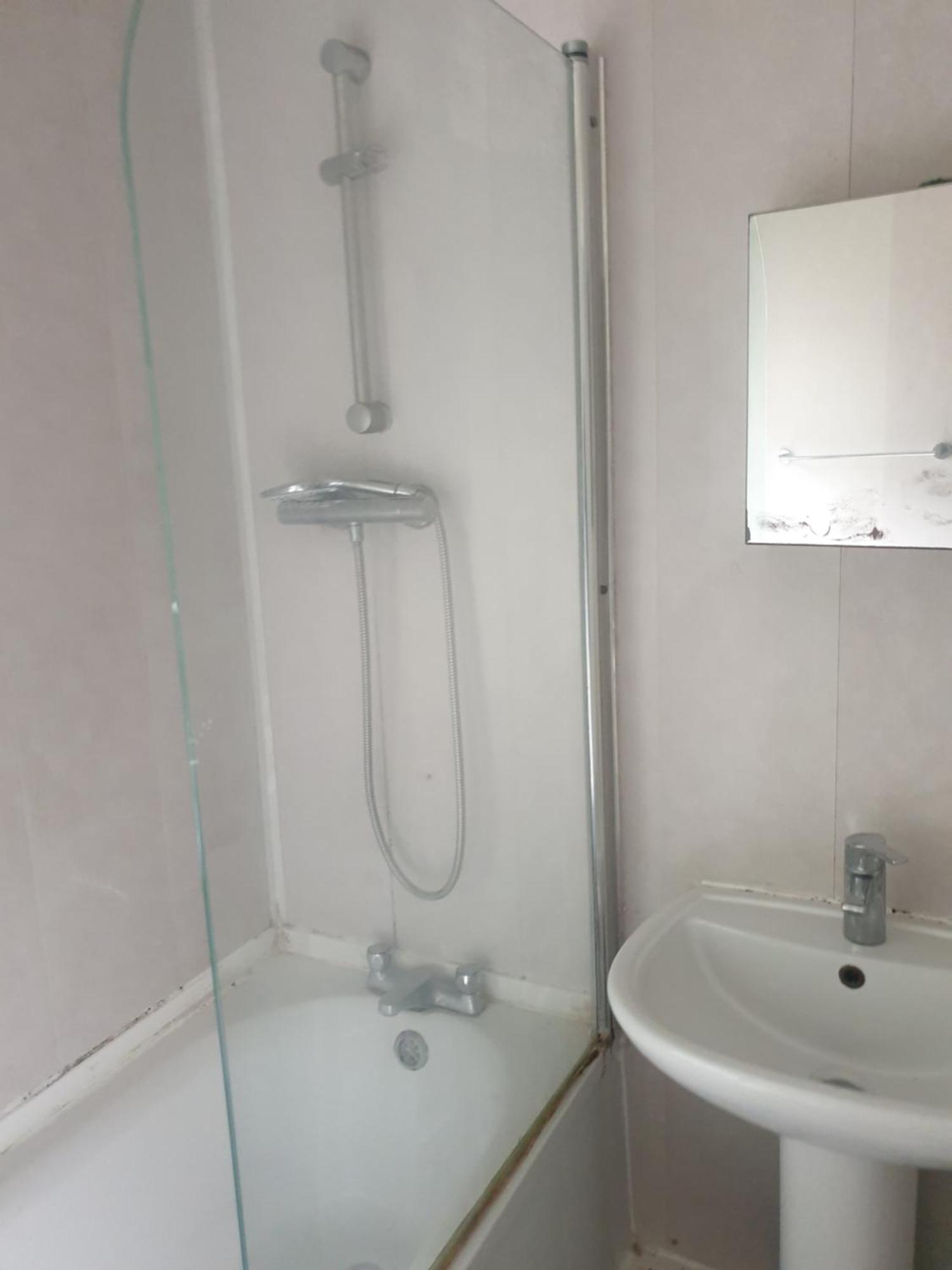 Mother-In-Law Guest House Hotel Leeds Leeds  Extérieur photo