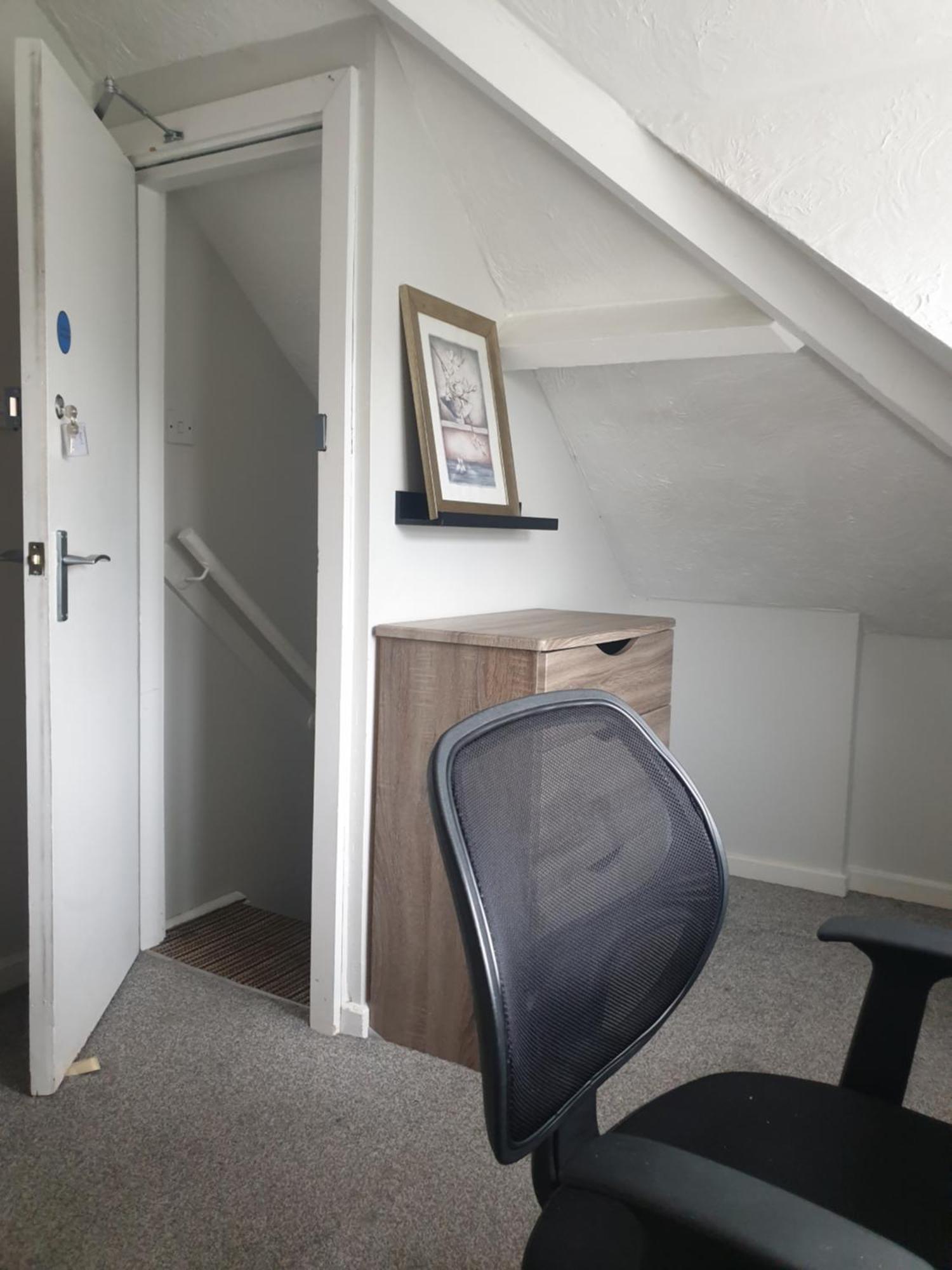 Mother-In-Law Guest House Hotel Leeds Leeds  Extérieur photo