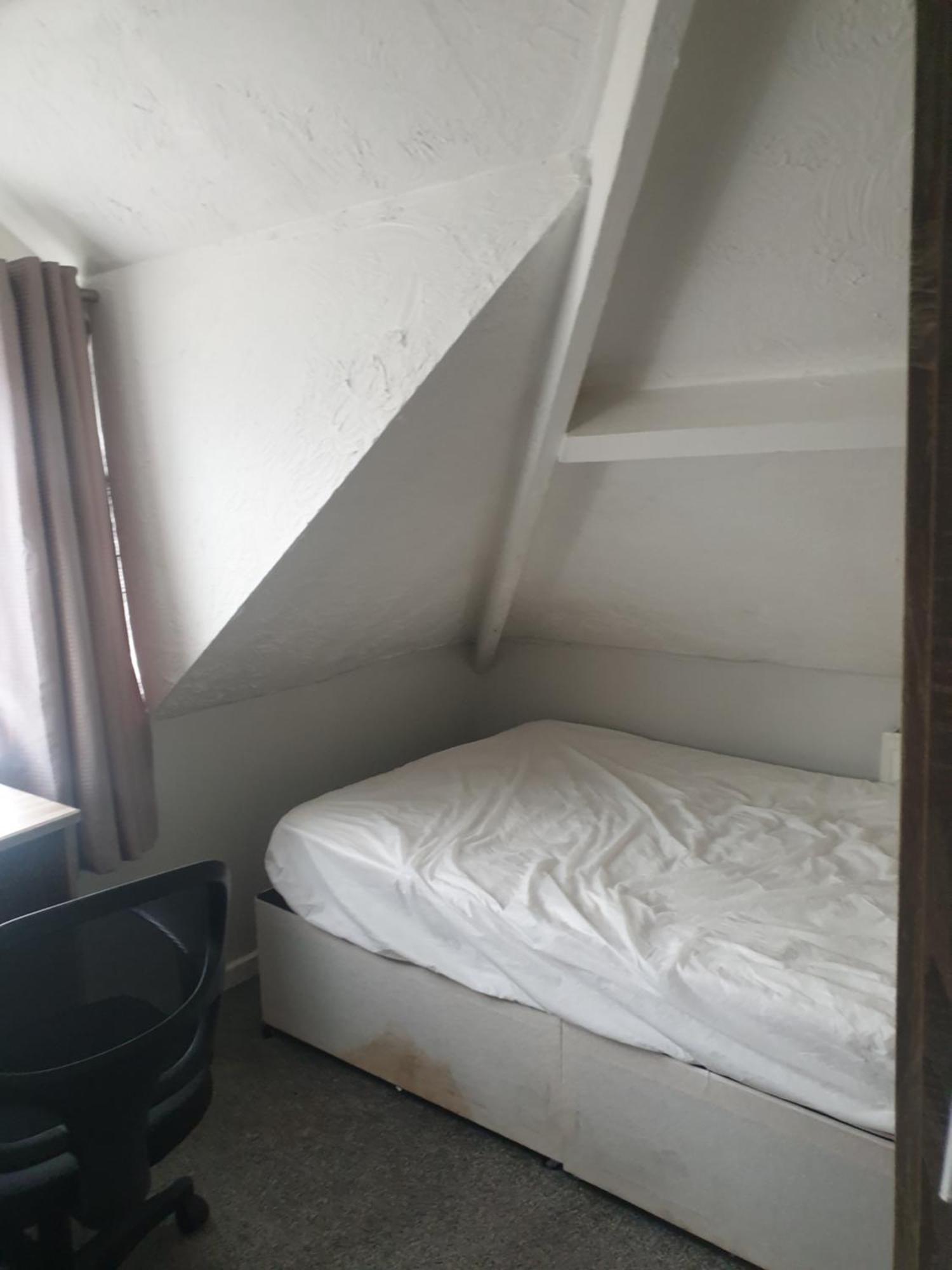 Mother-In-Law Guest House Hotel Leeds Leeds  Extérieur photo